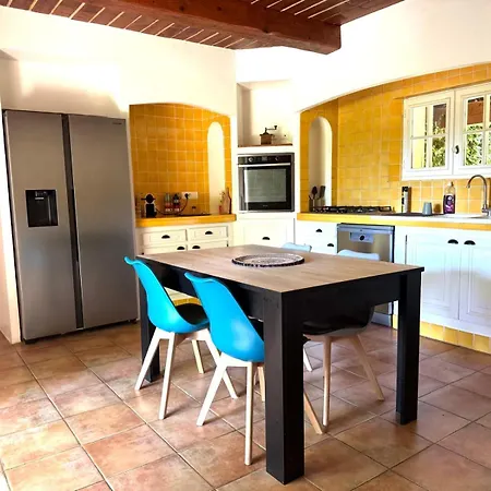 Pio * Roquebrune-sur Argens